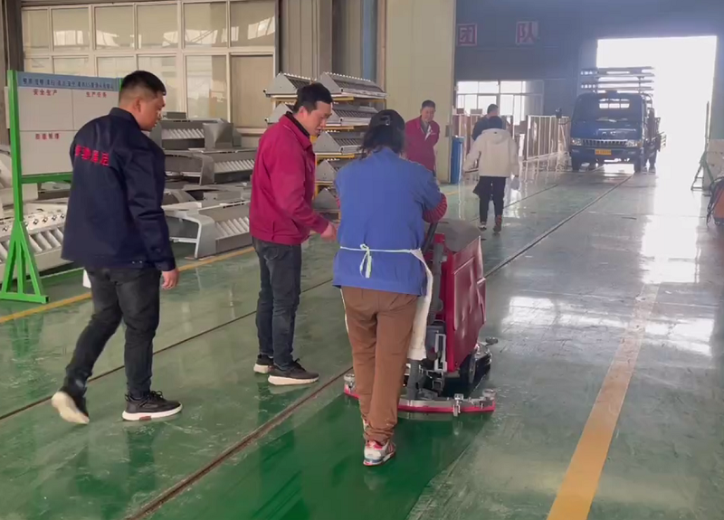 關(guān)于洗地機保養(yǎng)的五大要點 關(guān)于洗地機保養(yǎng)的五大要點